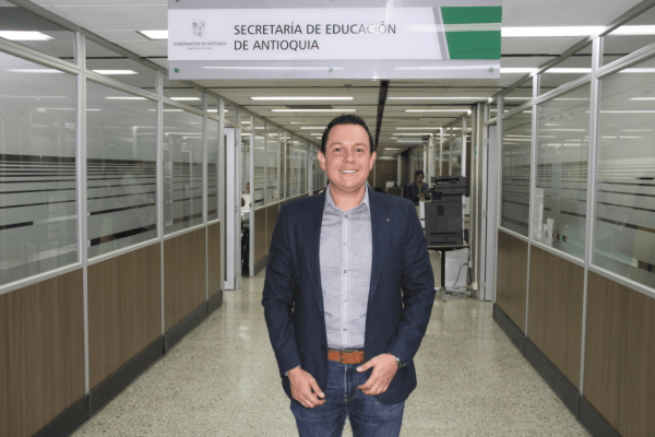 Jhonatan Valencia - Director de Permanencia Escolar de la Secretaría de Educación de Antioquia