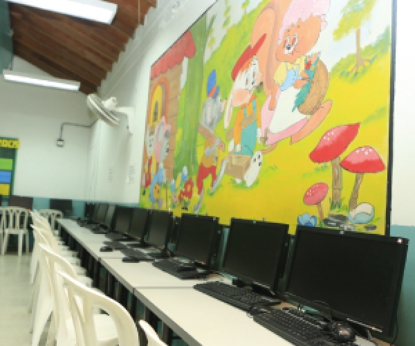 A partir de febrero, la Secretaría de Educación hará la primera entrega de equipos de cómputo portátiles en 30 sedes educativas de Antioquia