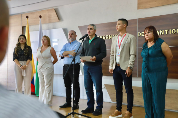 “La Jornada Extendida llegará a todas las instituciones educativas de Antioquia”, anunció el Gobernador Andrés Julián