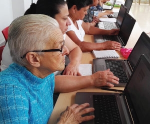 Con Antioquia Libre de Analfabetismo cumpliremos el sueño de que nuestros abuelos nos lean un cuento